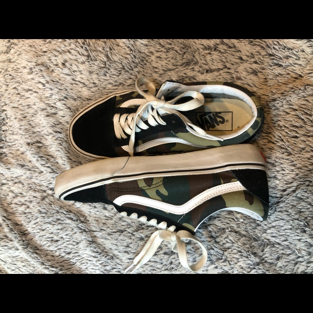 Camouflage Vans